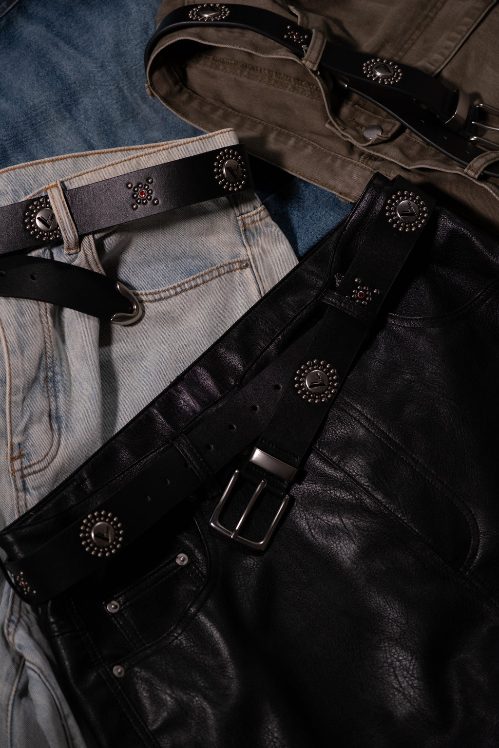 STUDDED BELT.
